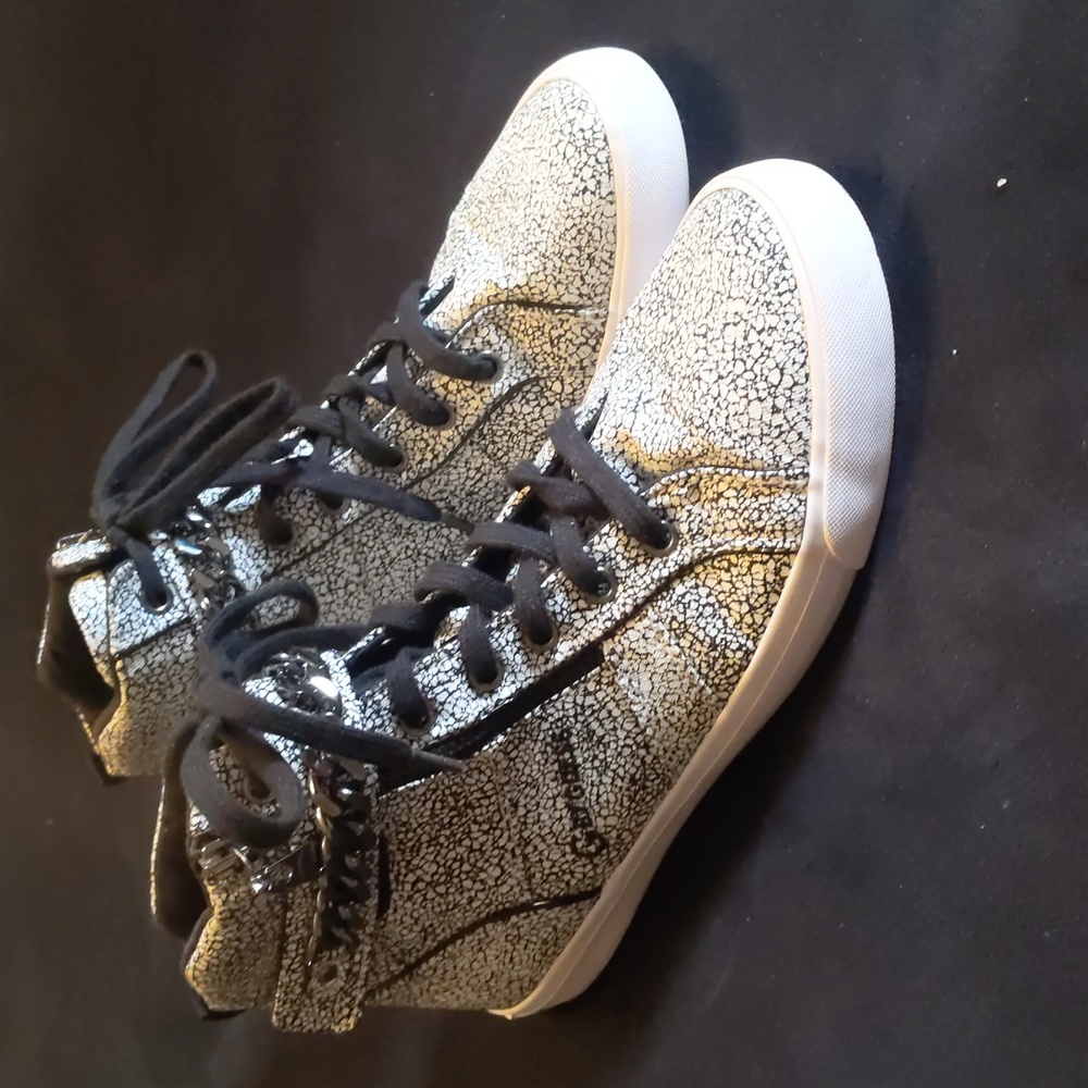 Avant-garde G by Guess Sneakers